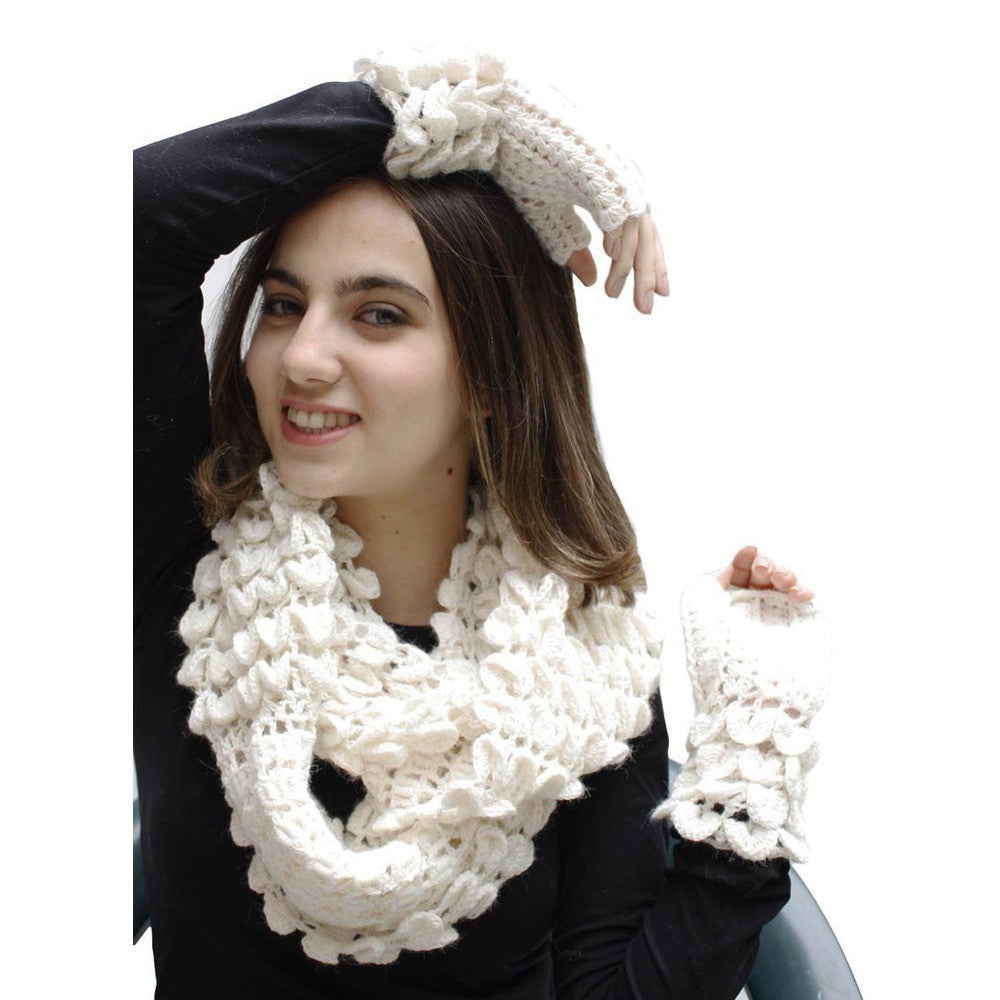 Superfine Alpaca Wool Handknitted Infinity Scarf & Gloves Ivory