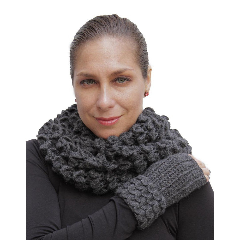 Superfine Alpaca Wool Handknitted Infinity Scarf & Gloves Charcoal